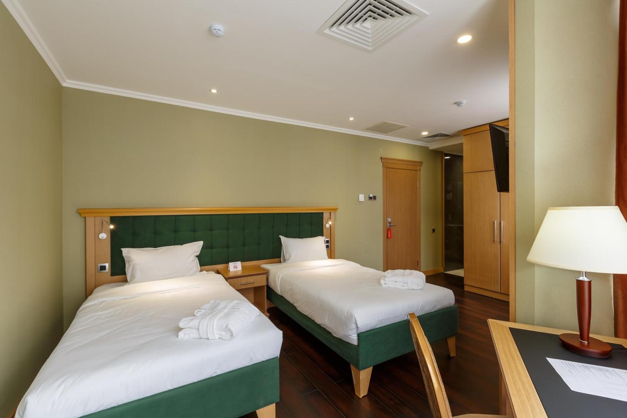 Shera Park Boutique Hotel Almaty Exterior photo