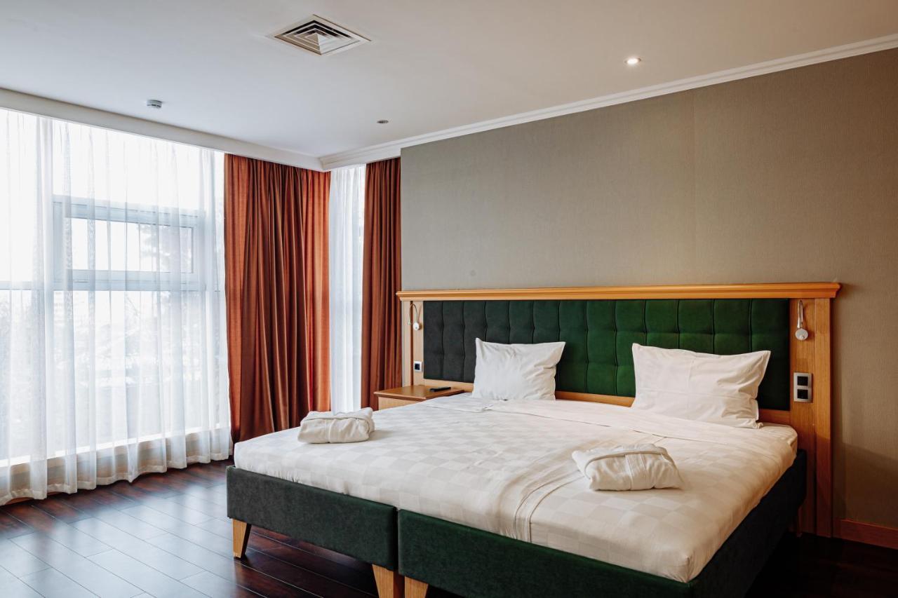 Shera Park Boutique Hotel Almaty Exterior photo